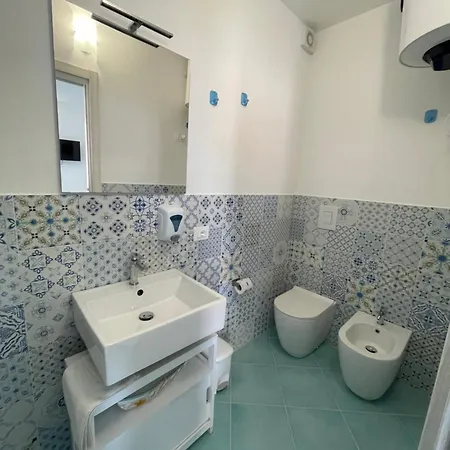 La Casa Di Fronte La Di Holiday home